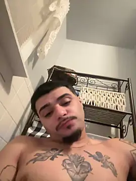 papiVilla23 online show from 10-19-25, 04:04