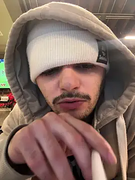 papiVilla23 online show from 12-21-25, 12:35