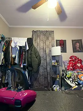 papiVilla23 online show from 02-04-26, 05:24