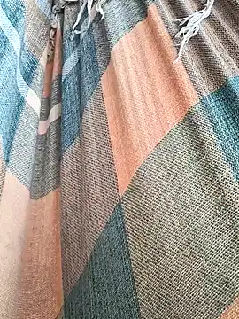 Snapshot of Lovesmoking6969 chatting on 01-13-26, 04:33 Lovesmoking6969 online show from 01-13-26, 04:33