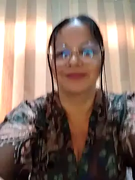 Snapshot of Novata chatting on 07-05-26, 07:43 Novata online show from 07-05-26, 07:43