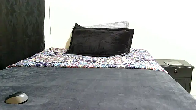 Snapshot of Novata chatting on 10-09-25, 02:23 Novata online show from 10-09-25, 02:23