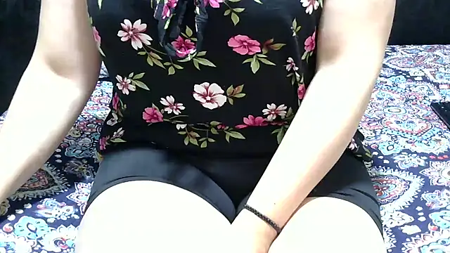 Snapshot of Novata chatting on 02-10-26, 02:10 Novata online show from 02-10-26, 02:10