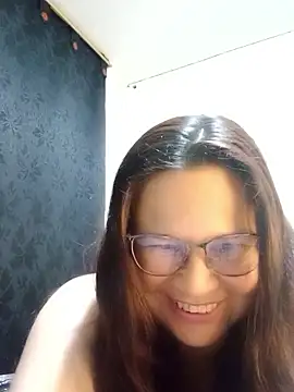 Snapshot of Novata chatting on 01-07-26, 01:54 Novata online show from 01-07-26, 01:54