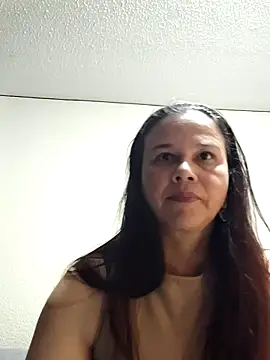 Snapshot of Novata chatting on 01-14-26, 03:37 Novata online show from 01-14-26, 03:37