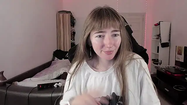 Snapshot of bekkawell chatting on 09-10-25, 03:22 bekkawell online show from 09-10-25, 03:22