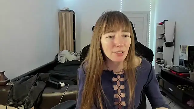 Snapshot of bekkawell chatting on 09-25-25, 12:55 bekkawell online show from 09-25-25, 12:55