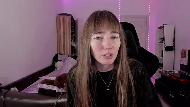 Snapshot of bekkawell chatting on 09-17-25, 04:42 bekkawell online show from 09-17-25, 04:42