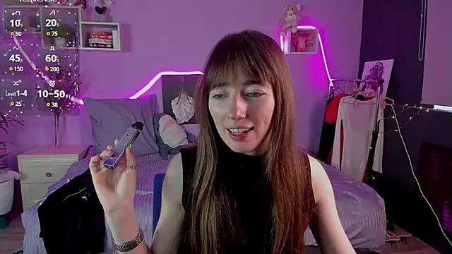 Snapshot of bekkawell chatting on 03-10-25, 12:49 bekkawell online show from 03-10-25, 12:49