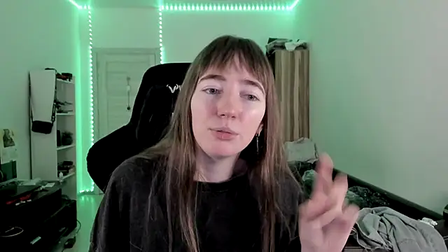 bekkawell online show from 11-24-25, 01:22