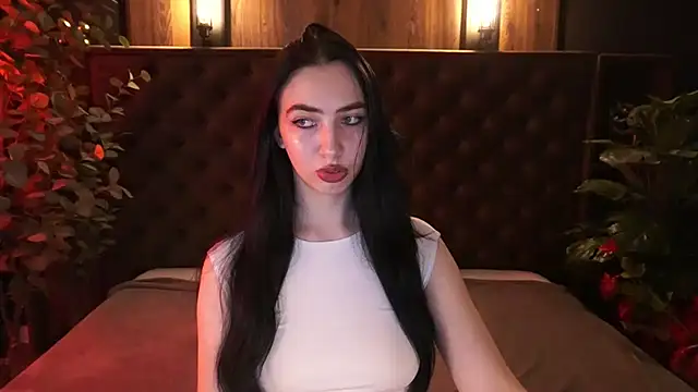 WildKittenX  online show from 04-01-26, 05:42