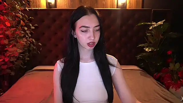 WildKittenX  online show from 04-21-26, 05:47