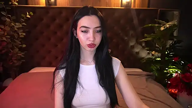 WildKittenX  online show from 03-12-26, 06:39