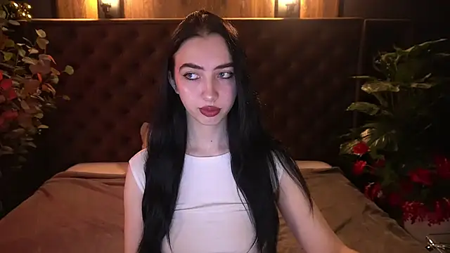 WildKittenX  online show from 04-16-26, 05:41