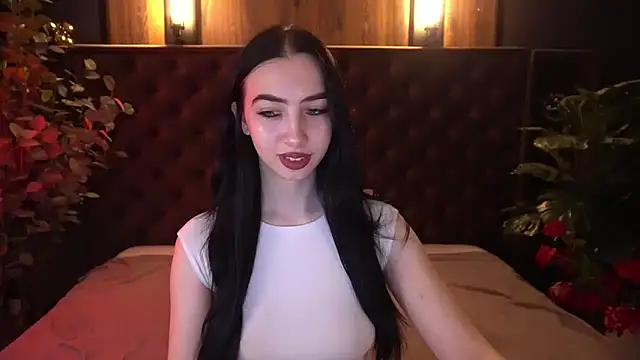 WildKittenX  online show from 04-11-26, 05:37