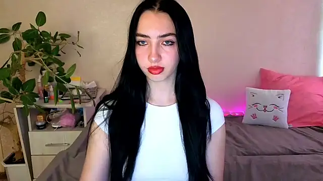 WildKittenX  online show from 05-29-26, 04:07
