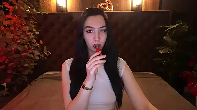 WildKittenX  online show from 05-06-26, 05:55