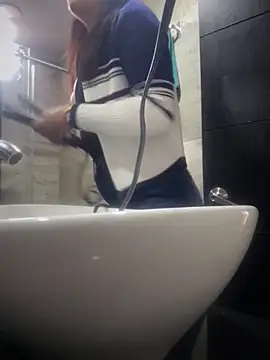 Mila LS online show from 10-25-25, 01:12