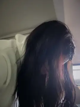 Mila LS online show from 12-15-25, 01:06