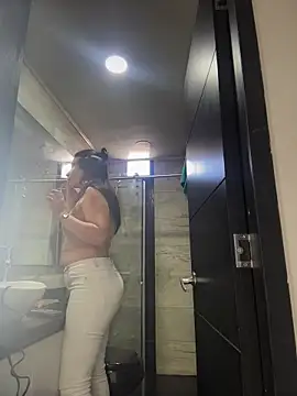 Mila LS online show from 12-22-25, 01:11