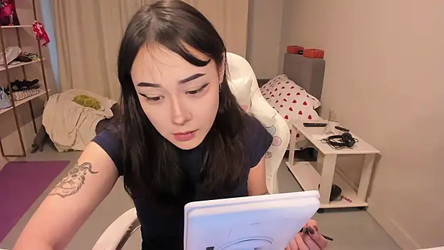 ka00ru chan online show from 02-06-26, 09:05