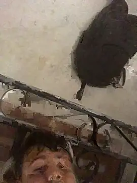 Snapshot of CARLOSCPM chatting on 10-30-25, 03:09 CARLOSCPM online show from 10-30-25, 03:09