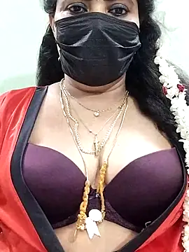 Snapshot of abinaya26 chatting on 03-21-25, 03:24 abinaya26 online show from 03-21-25, 03:24