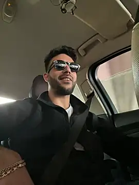 YJeromZCoxk online show from 03-18-25, 03:33