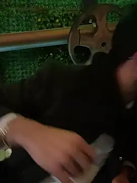 YJeromZCoxk online show from 03-09-25, 09:02