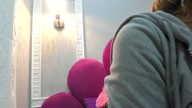 Bonniie 22 online show from 03-27-26, 07:15