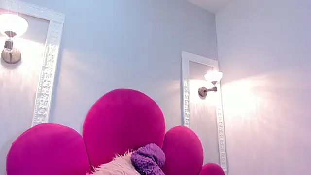 Bonniie 22 online show from 10-23-25, 02:05