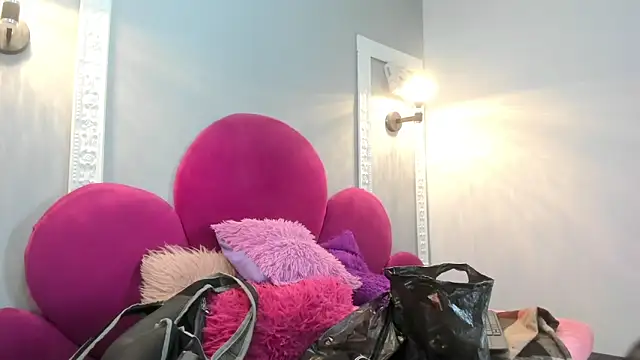 Bonniie 22 online show from 04-14-26, 07:19