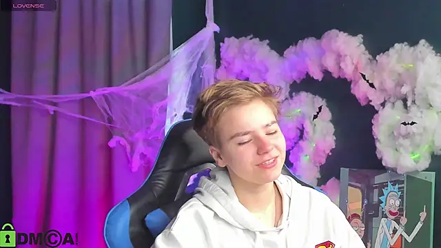 Jean Wilsons online show from 10-27-25, 11:11