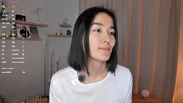 RanelDiva online show from 12-17-25, 08:08