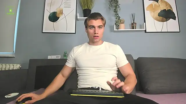 Kyle Baker online show from 10-17-25, 11:23