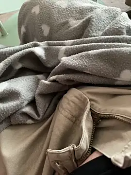 Snapshot of littletoy64 chatting on 02-28-25, 04:20 littletoy64 online show from 02-28-25, 04:20