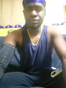 Blac bunny online show from 12-19-25, 01:35