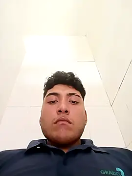 Snapshot of crisssalazar chatting on 09-12-25, 09:14 crisssalazar online show from 09-12-25, 09:14