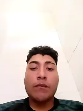 Snapshot of crisssalazar chatting on 09-11-25, 09:04 crisssalazar online show from 09-11-25, 09:04