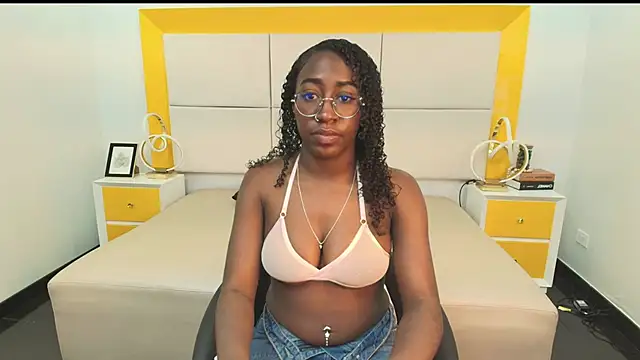 Qeen blackk online show from 12-18-25, 08:34