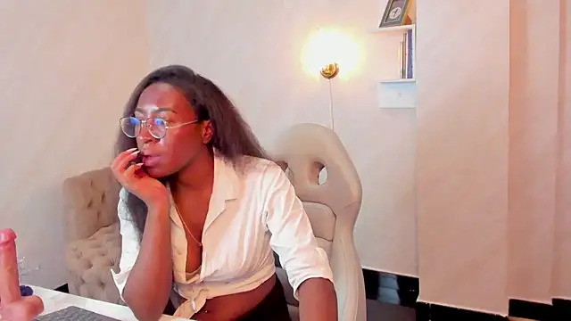 Qeen blackk online show from 03-07-25, 07:05