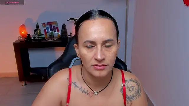 Snapshot of Sara_Charmy chatting on 07-04-26, 10:54 Sara Charmy online show from 07-04-26, 10:54