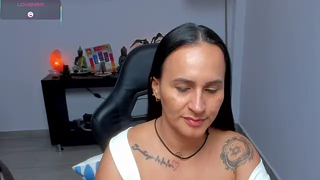 Snapshot of Sara_Charmy chatting on 07-14-26, 06:36 Sara Charmy online show from 07-14-26, 06:36