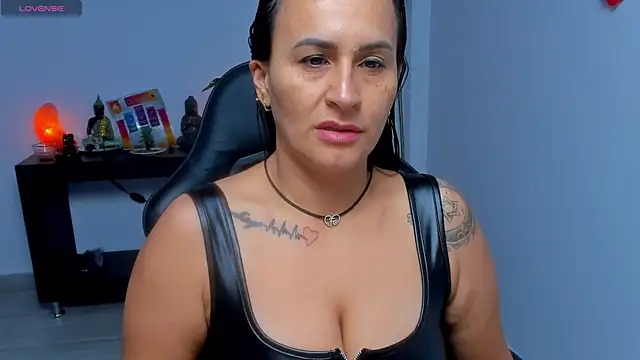 Snapshot of Sara_Charmy chatting on 07-11-26, 10:59 Sara Charmy online show from 07-11-26, 10:59
