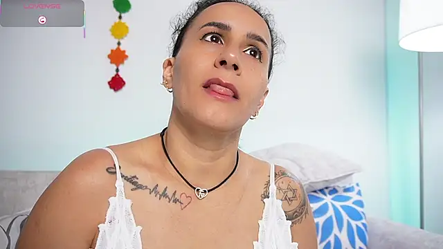 Sara Charmy online show from 02-12-26, 10:59