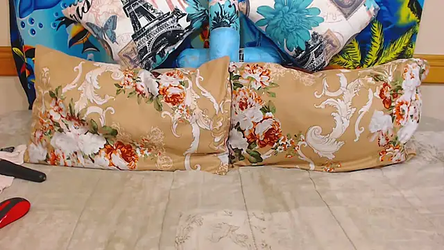 ChocolateClit online show from 10-27-25, 05:14