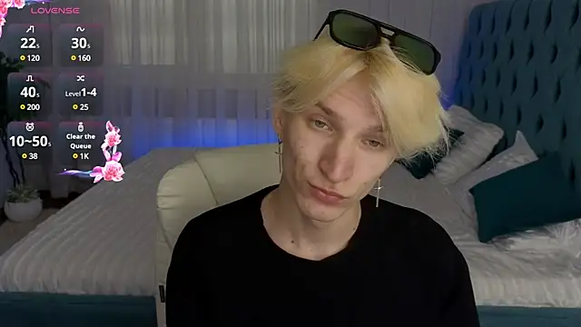 Snapshot of Limon_chik chatting on 03-10-25, 07:55 Limon chik online show from 03-10-25, 07:55