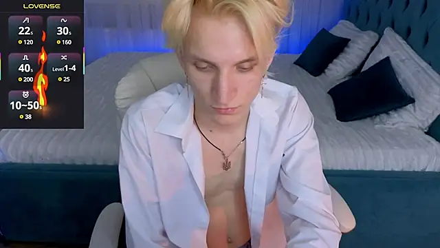 Snapshot of Limon_chik chatting on 03-14-25, 02:08 Limon chik online show from 03-14-25, 02:08