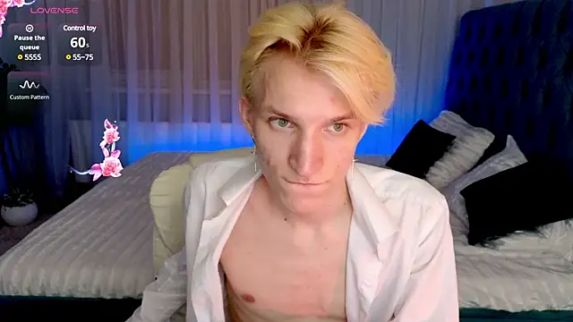 Snapshot of Limon_chik chatting on 03-10-25, 05:07 Limon chik online show from 03-10-25, 05:07