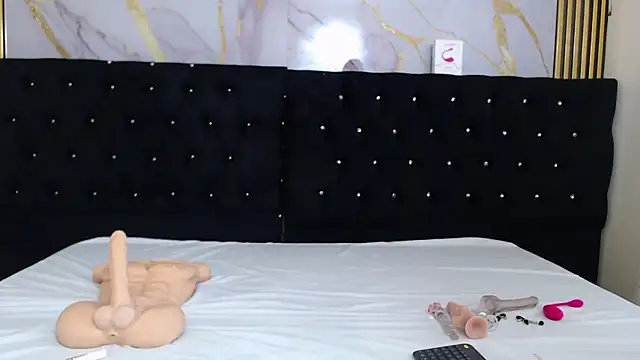 SweetAlana  online show from 03-19-25, 07:49